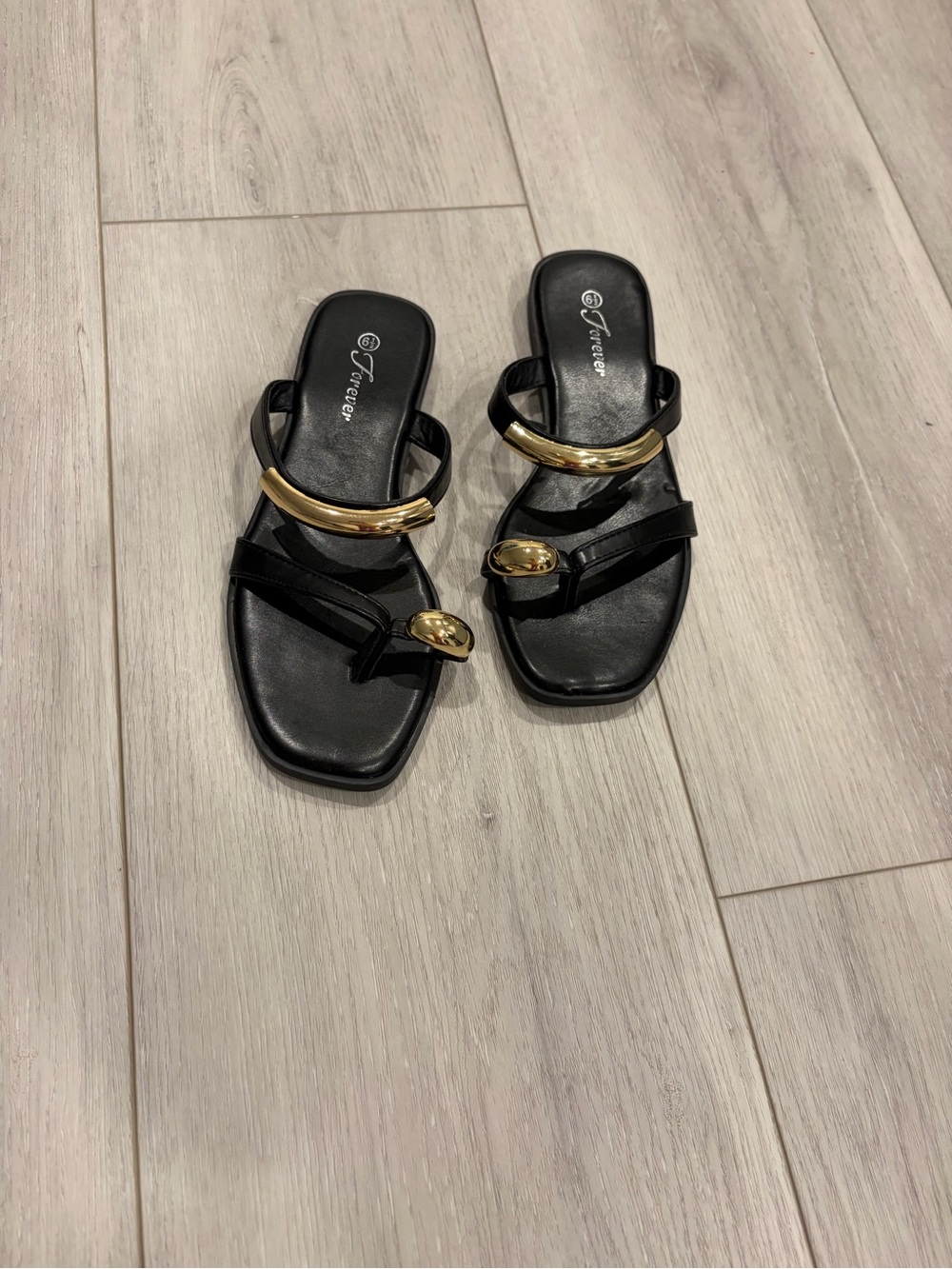 Fashion Nova Shore Toe Ring Flip Flops